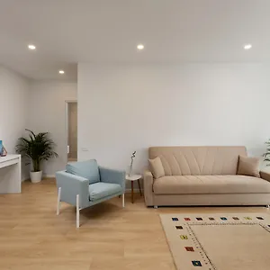 Athina 4*, Βουκουρέστι Ρουμανία